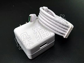 給手機買個保險！充電器防偽那些事